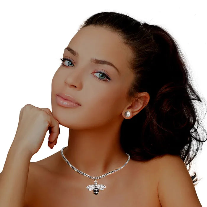 Bee Stud Set